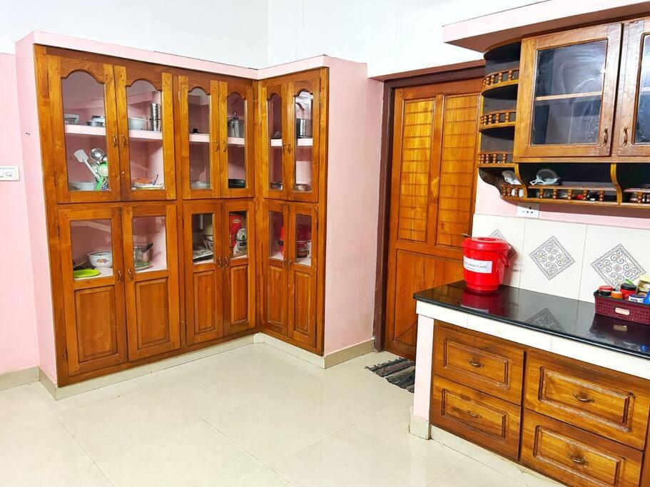 La Casa Trivandrum 4 Bhk Ac Luxury Villa At City Centre, Just 6 Kms To Airport Thiruvananthapuram Exterior photo