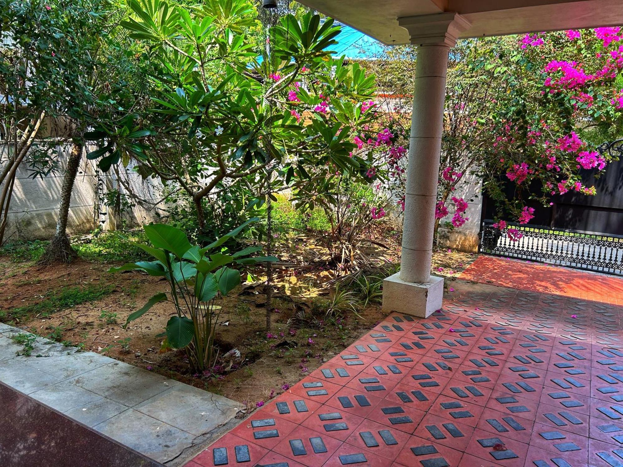 La Casa Trivandrum 4 Bhk Ac Luxury Villa At City Centre, Just 6 Kms To Airport Thiruvananthapuram Exterior photo