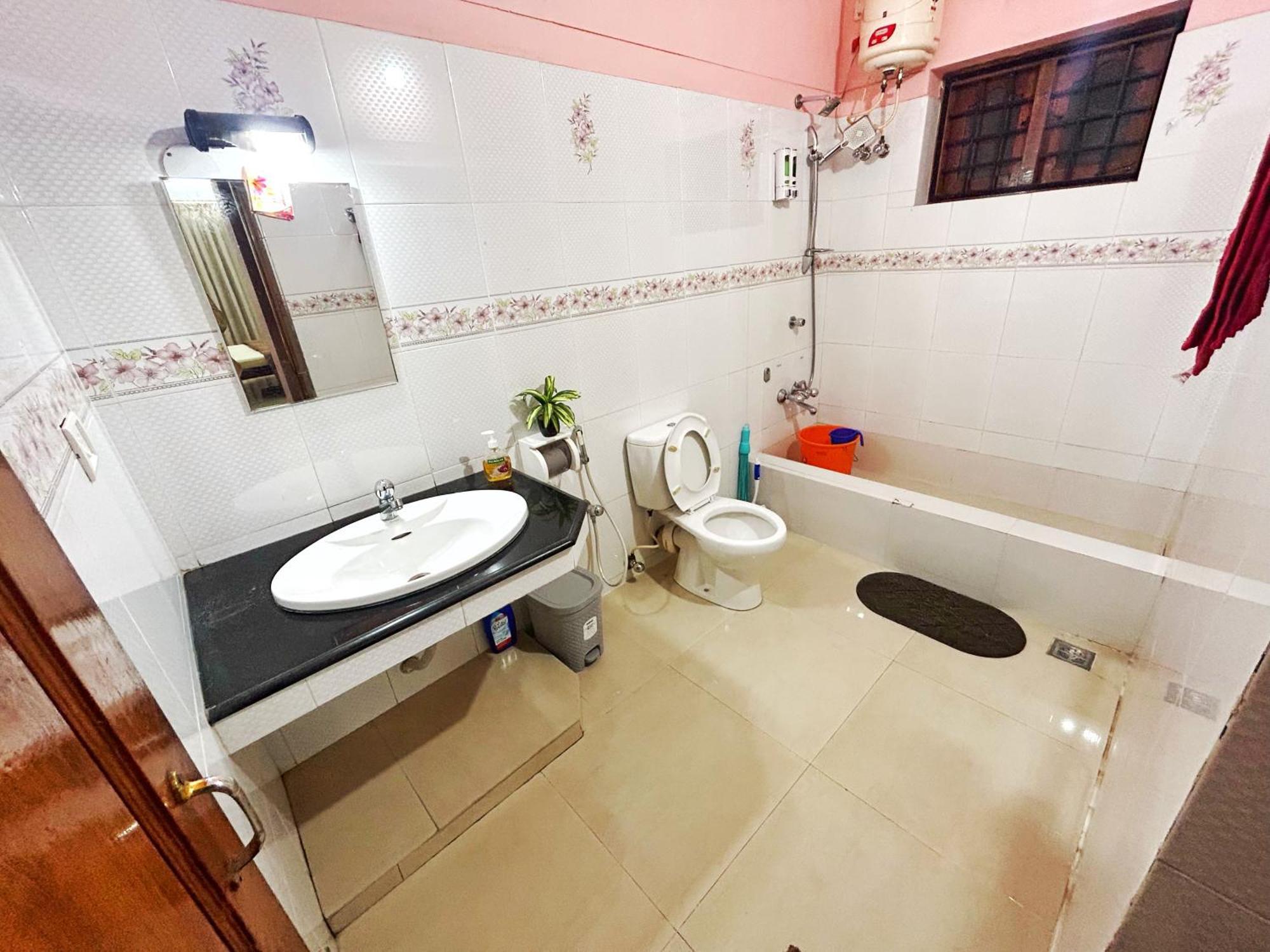 La Casa Trivandrum 4 Bhk Ac Luxury Villa At City Centre, Just 6 Kms To Airport Thiruvananthapuram Exterior photo