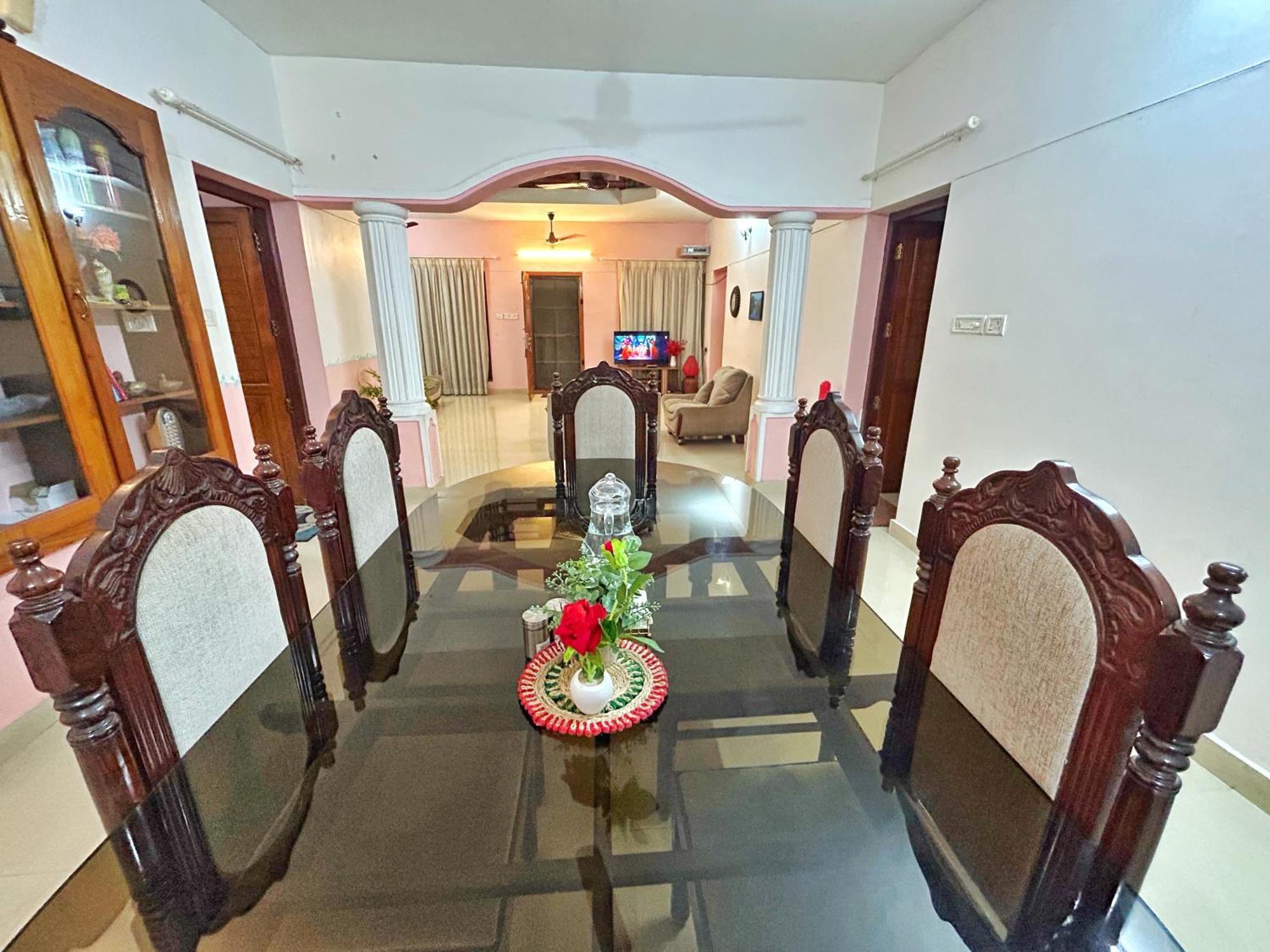 La Casa Trivandrum 4 Bhk Ac Luxury Villa At City Centre, Just 6 Kms To Airport Thiruvananthapuram Exterior photo